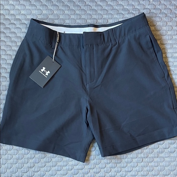 Under Armour Women’s Golf Shorts - Picture 1 of 3